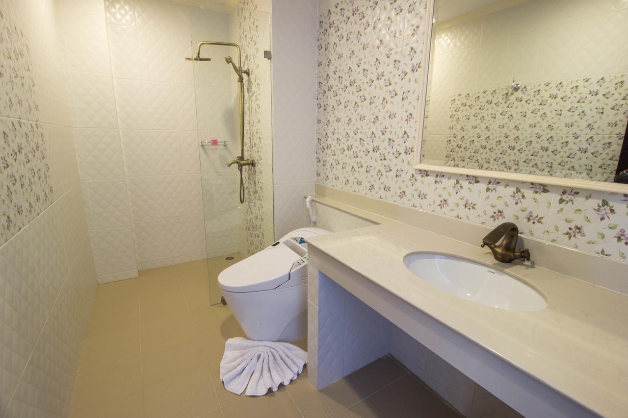 S.Swiss Hotel Ratchaburi Ratchaburi Province Экстерьер фото